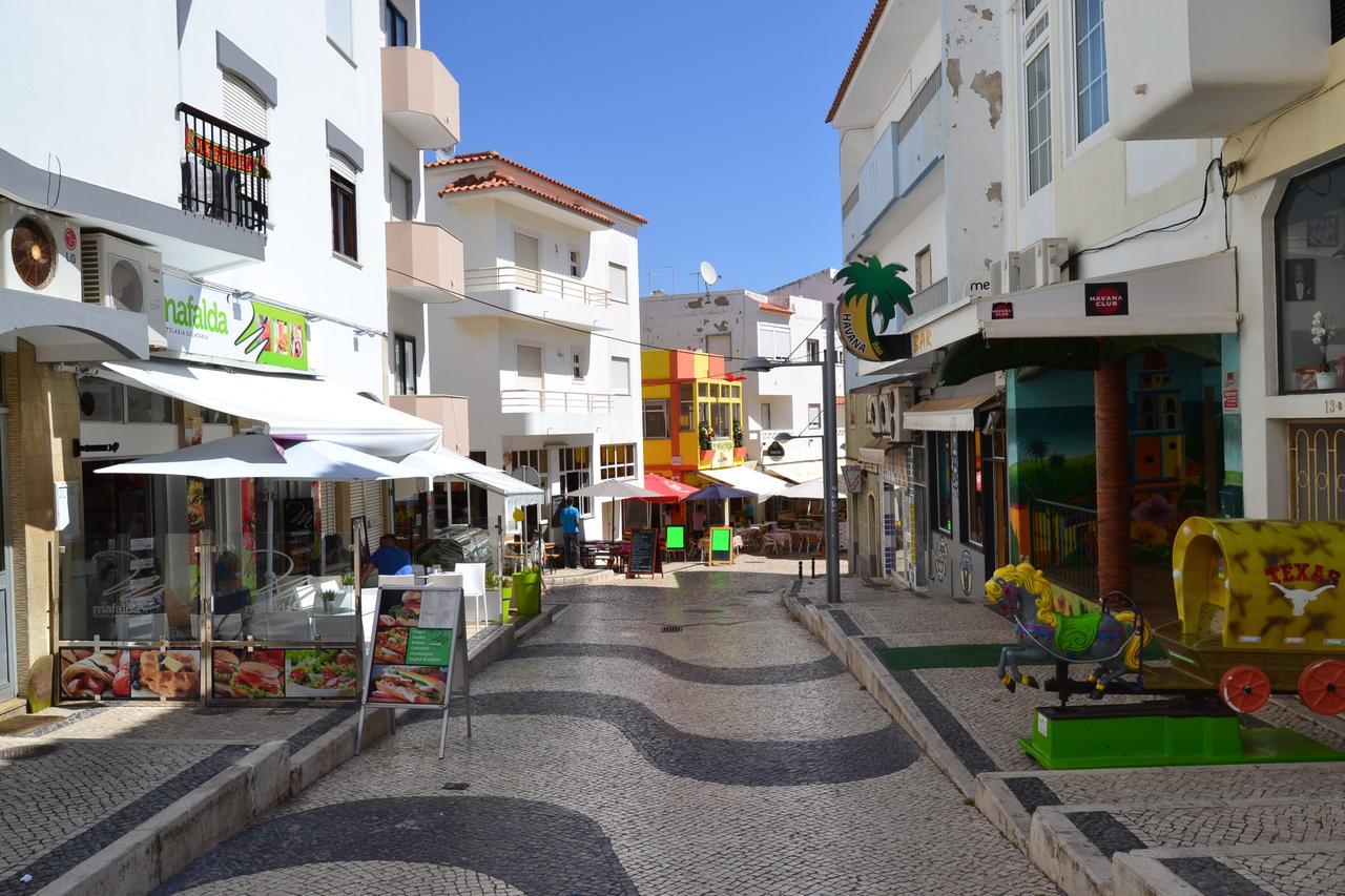 Apartamento Pe Na Areia, Armacao De Pera Luaran gambar
