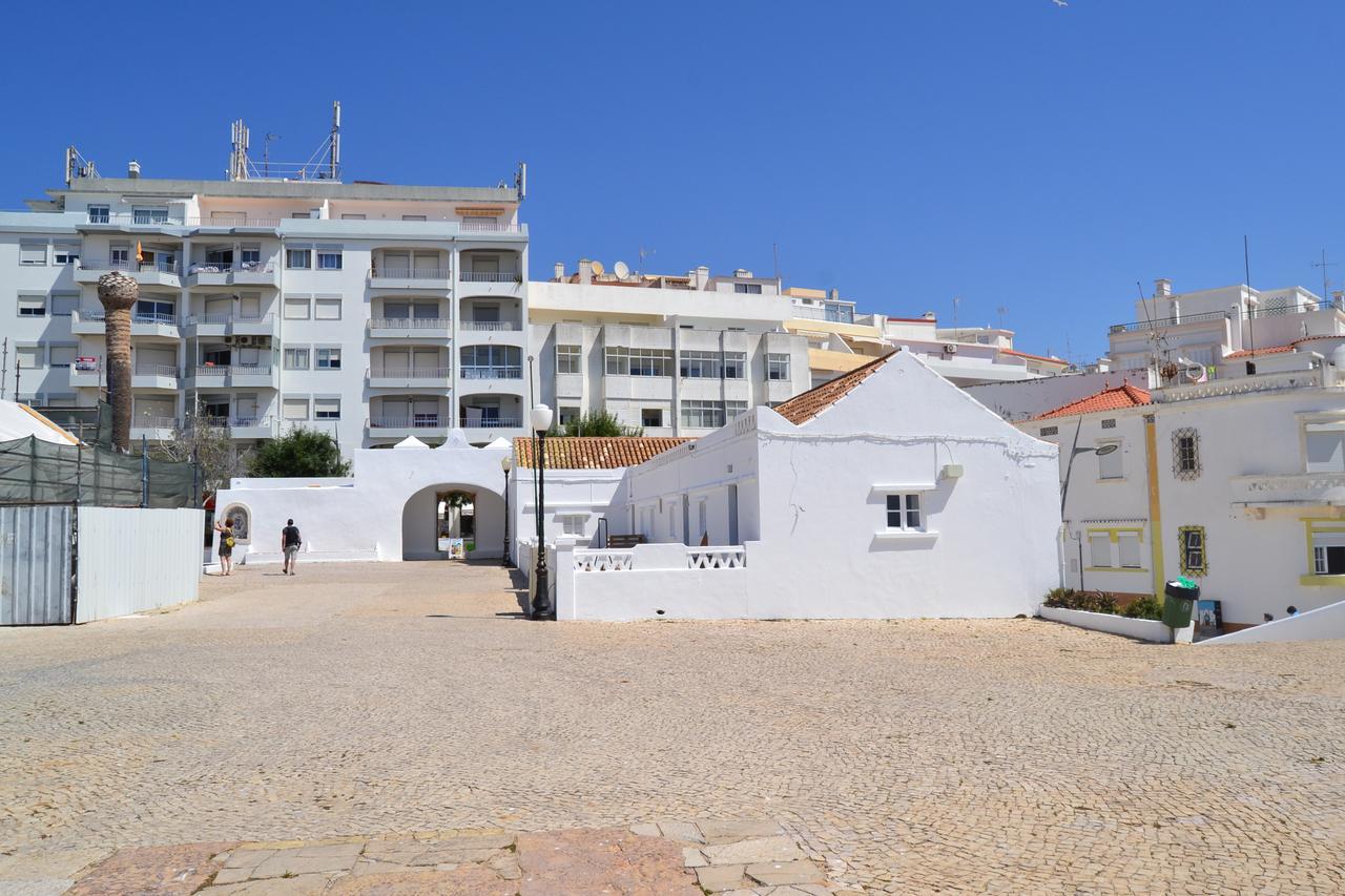 Apartamento Pe Na Areia, Armacao De Pera Luaran gambar